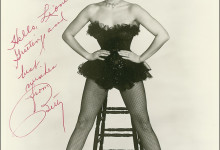 Betty Grable фото с подписью